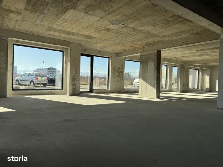 Spațiu comercial, de 200 mp, în Central