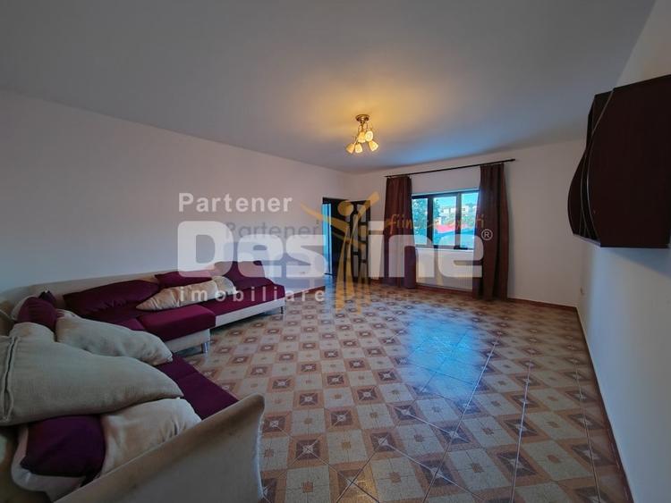 Casă individuală cu 4 camere cu Canalizare în Bucium