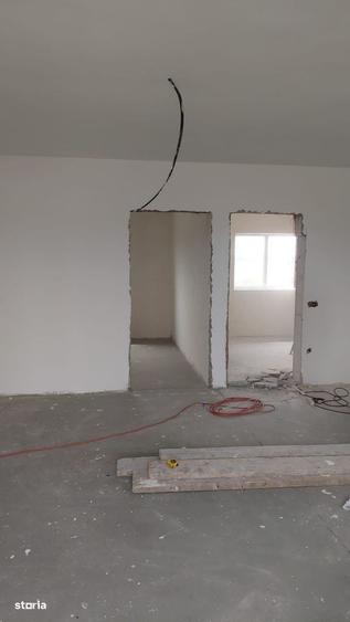 Casă cu 4 camere cu Teren 450 Mp în Malu Mare