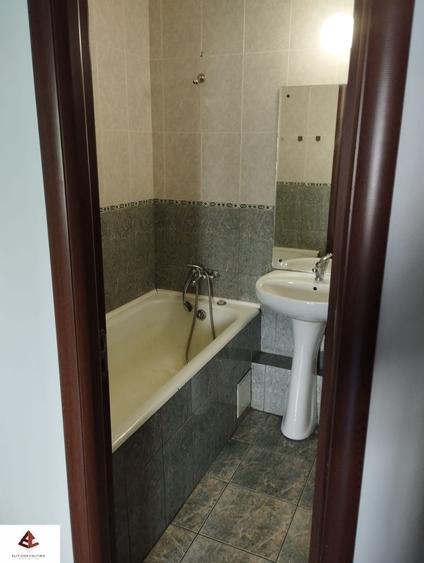 Apartament cu 2 camere decomandat în Lujerului