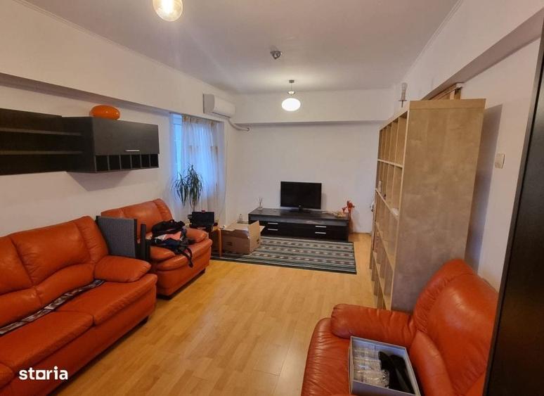 Apartament cu 3 camere în Nicolina