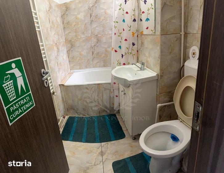 Apartament cu 2 camere decomandat, mobilat în Republicii