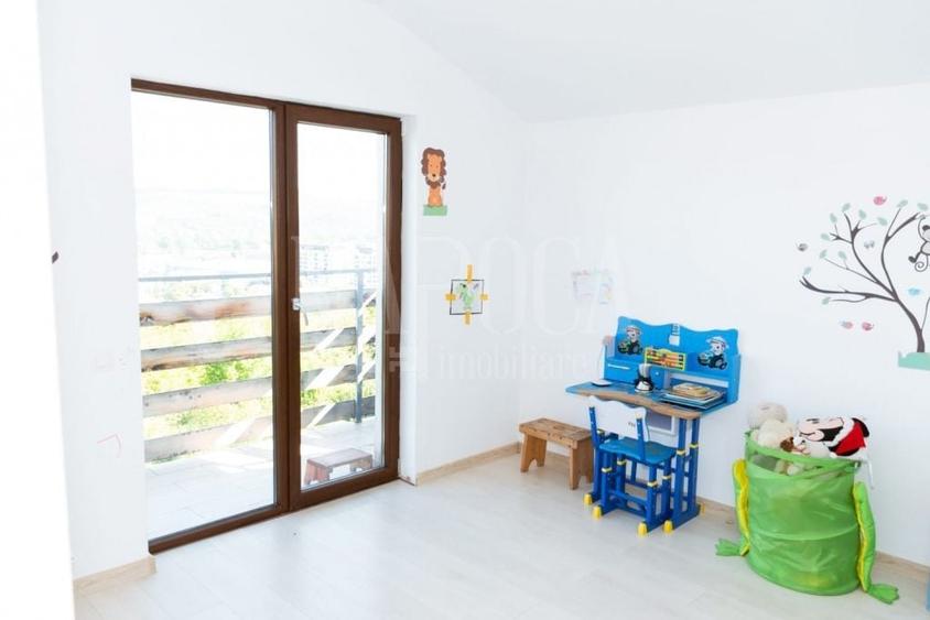 Casă individuală cu 5 camere cu Canalizare în Florești