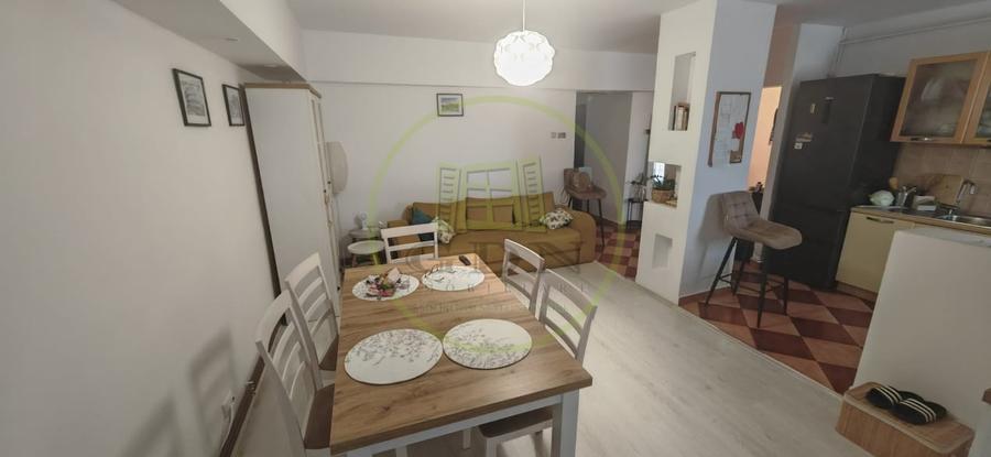 Apartament cu 3 camere decomandat, mobilat în Brazda lui Novac