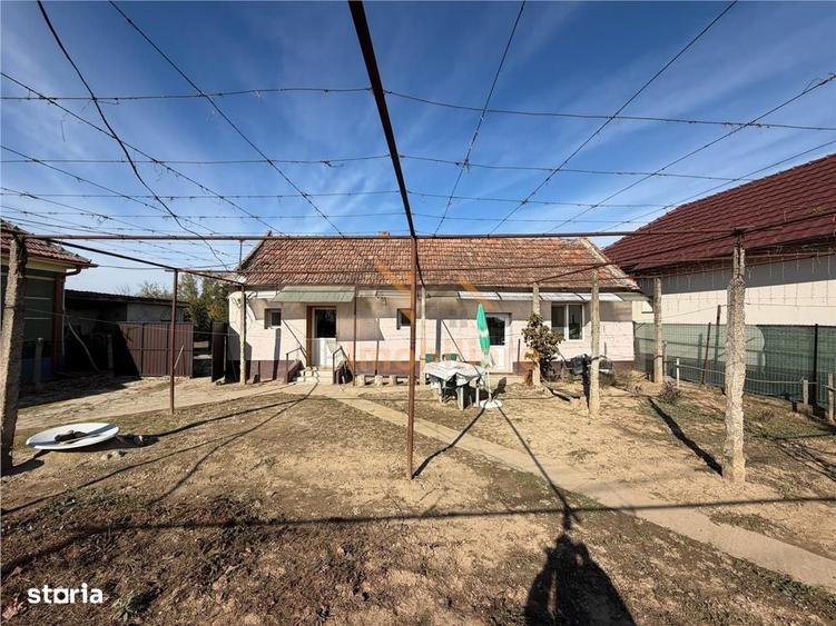 Casă cu 3 camere în Tărian