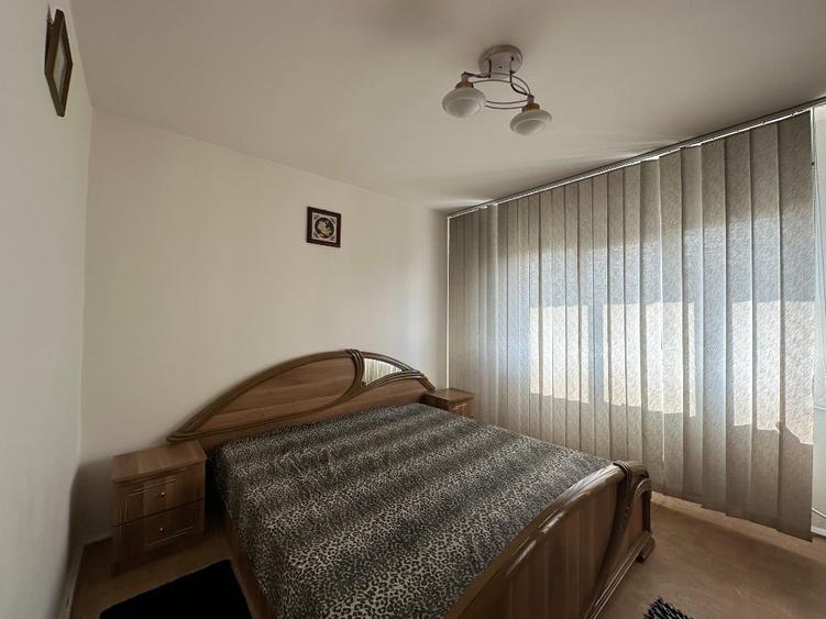 Apartament cu 2 camere decomandat în Malu Roșu