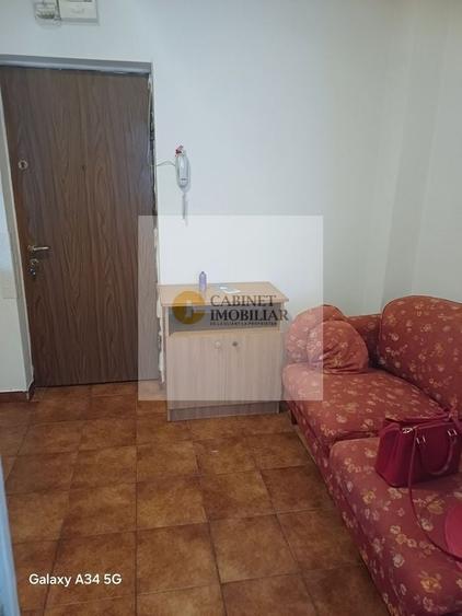 Apartament cu 2 camere semidecomandat în Uverturii