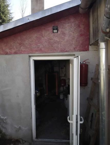 Casă cu 4 camere cu Teren 1900 Mp în Central