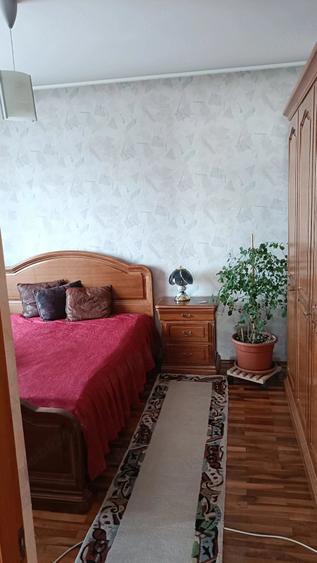 Casă cu Teren 958 Mp în Central