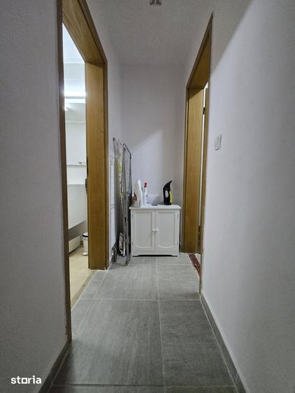 Casă cu 3 camere cu Teren 2466 Mp în Central