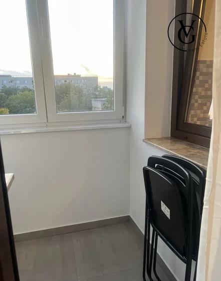 Garsonieră decomandată, mobilată în Costin Georgian