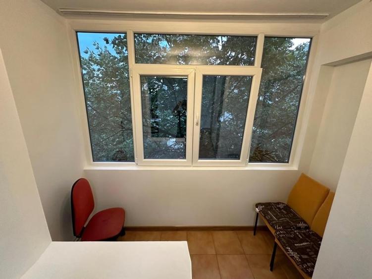 Apartament cu 2 camere semidecomandat, mobilat în Dacia