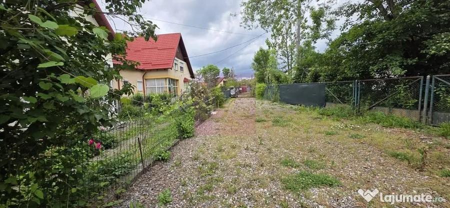 Casă cu 6 camere cu Teren 1000 Mp în Cornu
