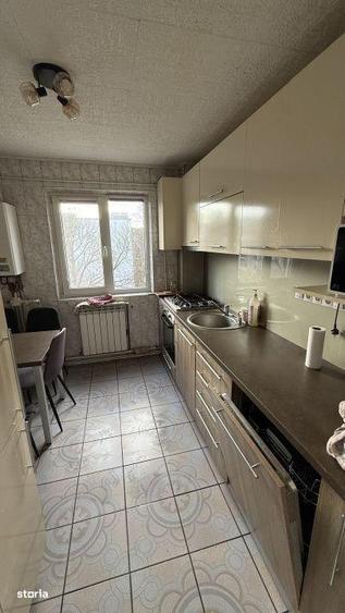 Apartament cu 3 camere în Andrei Mureșanu