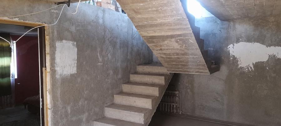 Casă cu 2 camere în Văcărești