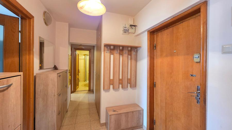 Apartament cu 2 camere decomandat în Titulescu