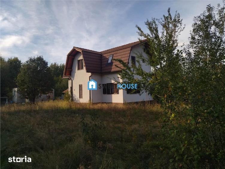 Casă cu 4 camere cu Teren 1200 Mp în Recea