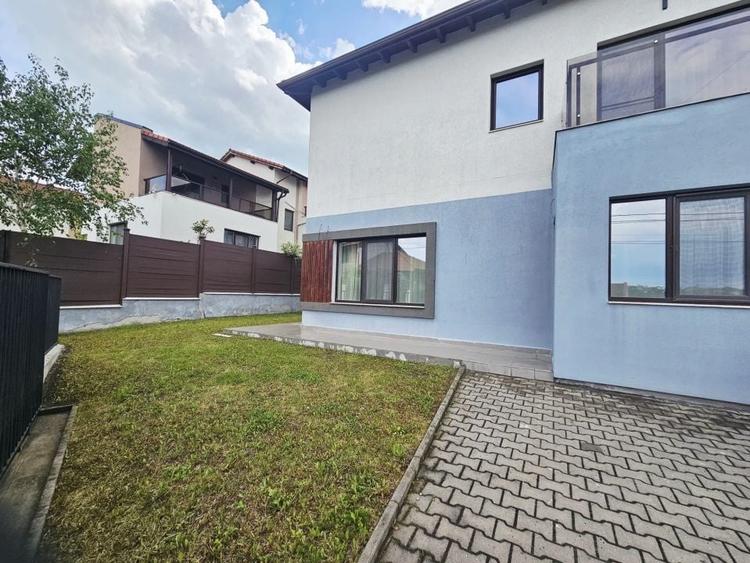 Casă individuală cu 5 camere cu Canalizare în Mănăștur