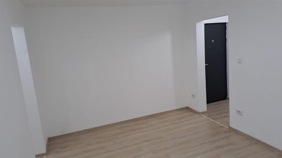 Apartament cu 2 camere semidecomandat în Viziru 3