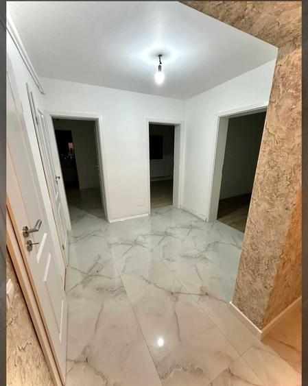 Apartament cu 3 camere decomandat în Nord