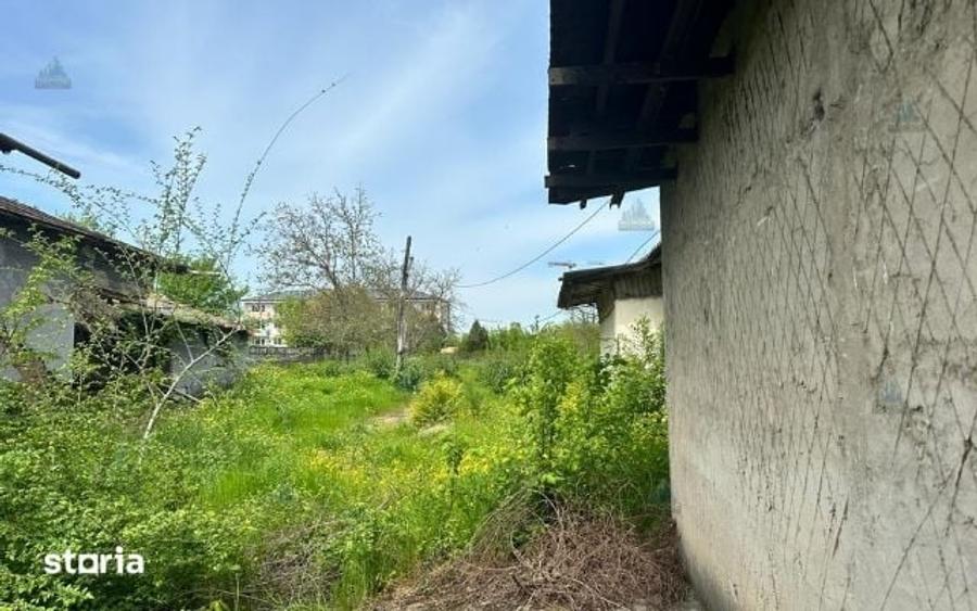 Teren de 1456 mp, în Central