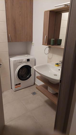 Apartament cu 2 camere decomandat, mobilat în Torontalului