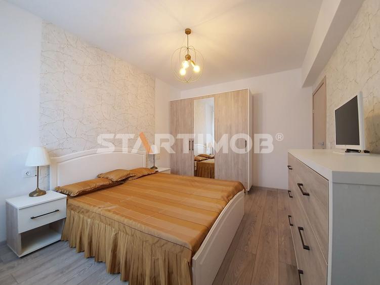 Apartament cu 3 camere decomandat, mobilat în Tractorul