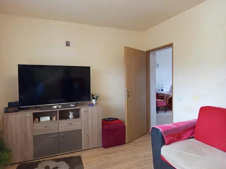 Casă cu 6 camere cu Teren 642 Mp în Mintia