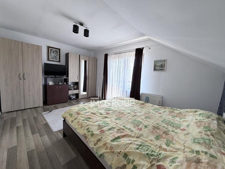 Casă individuală cu 4 camere cu Canalizare în Dezmir