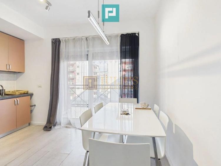 Apartament cu 3 camere decomandat, mobilat în Aradului