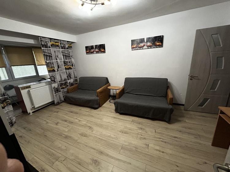 Apartament cu 2 camere decomandat în Năvodari Tabără