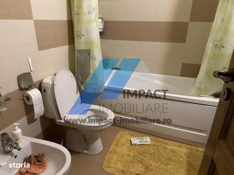 Apartament cu 4 camere decomandat, mobilat în Calea București