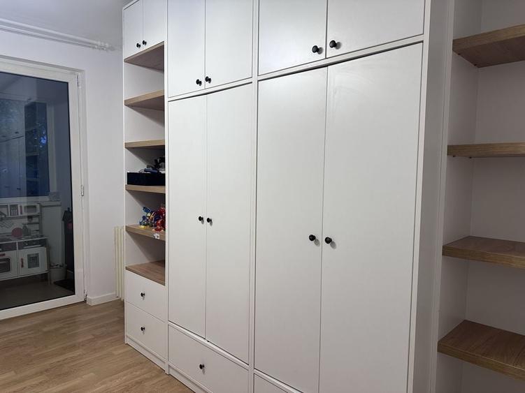 Apartament cu 3 camere semidecomandat, mobilat în Câmpia Libertății