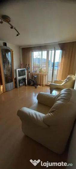 Apartament cu 4 camere decomandat, mobilat în Dârste