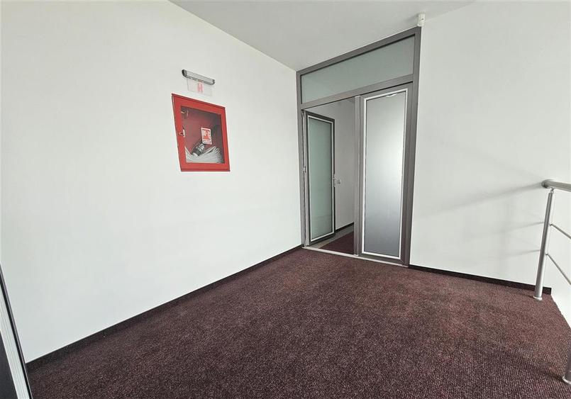 Birou, de 230 mp, în Metalurgie