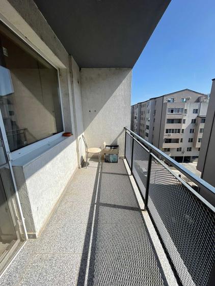 Apartament cu 2 camere decomandat în Berceni