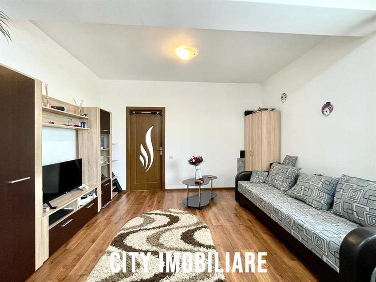 Apartament cu 2 camere semidecomandat, mobilat în Bună Ziua