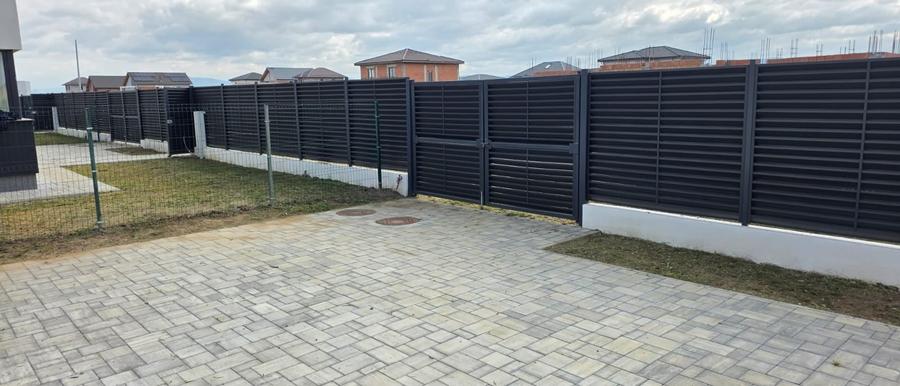 Casă individuală cu 5 camere cu Teren 500 Mp în Sânpetru