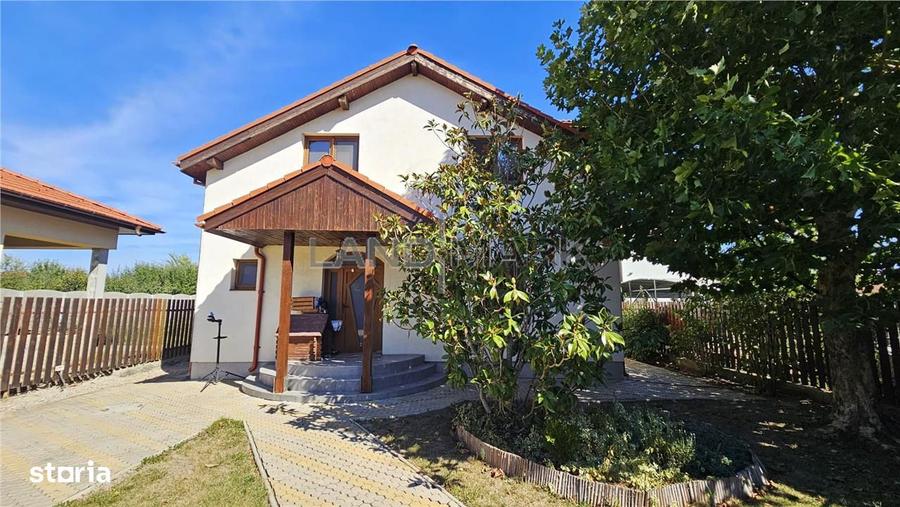 Casă cu 4 camere cu Teren 770 Mp în Ghiroda