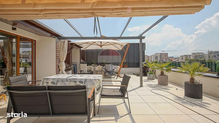 Apartament cu 3 camere decomandat în Sud