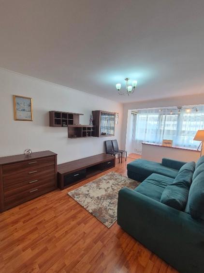 Apartament cu 2 camere decomandat în Obor