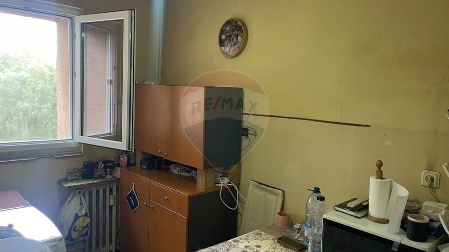 Apartament cu 2 camere decomandat, mobilat în Progresul
