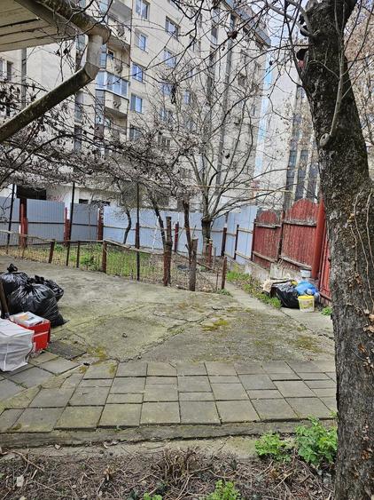 Casă cu 2 camere cu Teren 306 Mp în Central