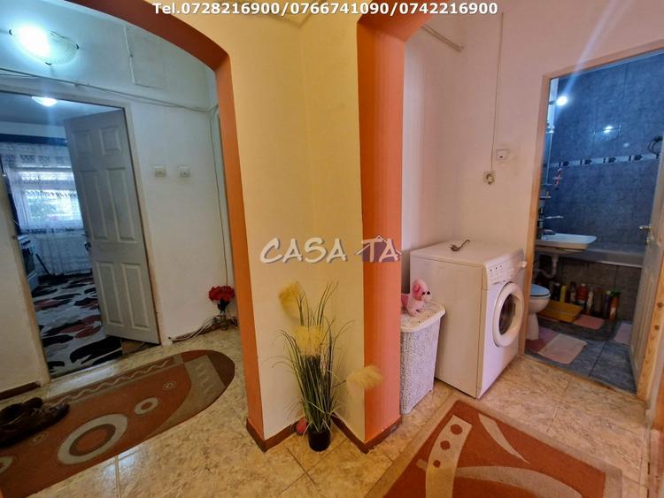 Apartament cu 3 camere decomandat, mobilat în Central