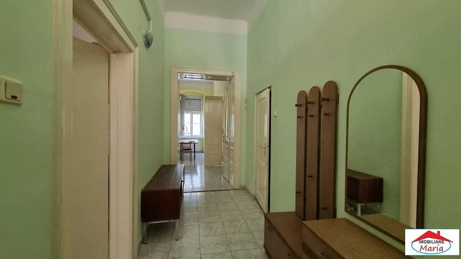 Apartament cu 3 camere în Central