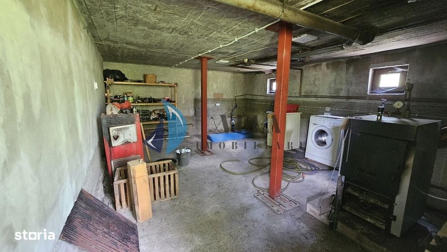 Casă cu 4 camere în Neagra