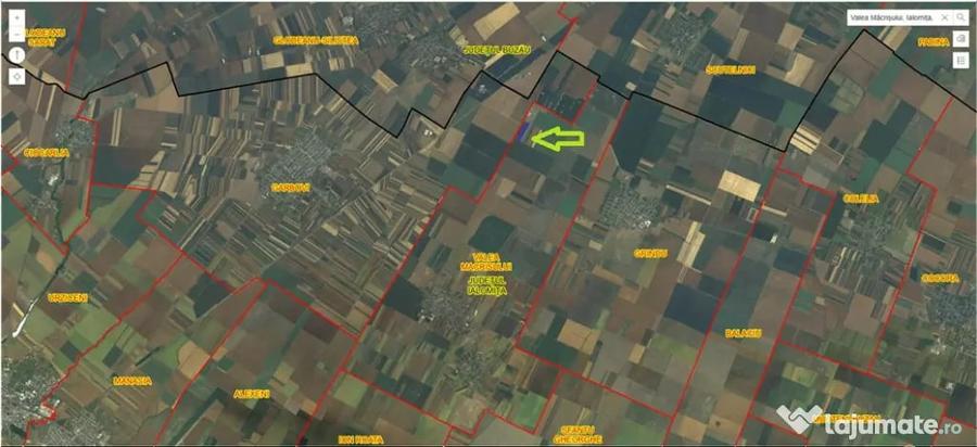 Teren de 10000 mp, în Valea Măcrișului