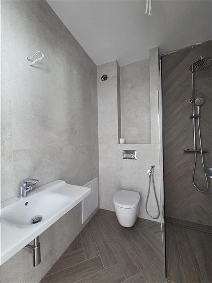 Apartament cu 2 camere decomandat în Cantemir