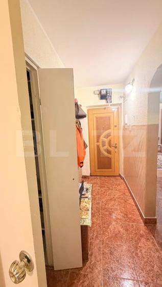 Apartament cu 3 camere decomandat, mobilat în Mazepa 2
