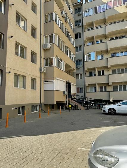 Garsonieră decomandată în Central